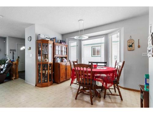 52 Elliot Crescent, Red Deer, AB - Indoor Photo Showing Dining Room