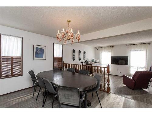 5214 Silverpark Close, Olds, AB - Indoor Photo Showing Dining Room