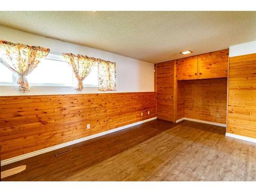 6023 50 A Avenue, Stettler, AB - Indoor Photo Showing Other Room