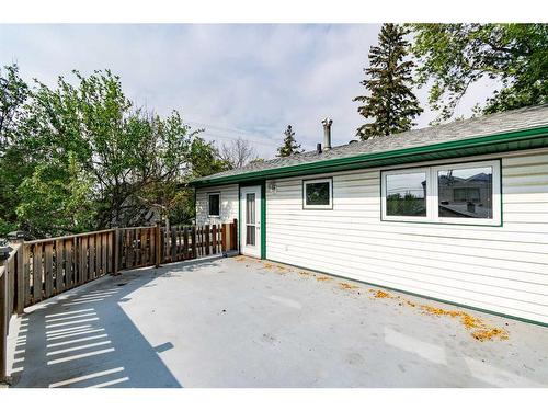 6023 50 A Avenue, Stettler, AB - Outdoor With Exterior