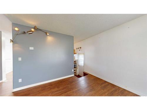 6023 50 A Avenue, Stettler, AB - Indoor Photo Showing Other Room