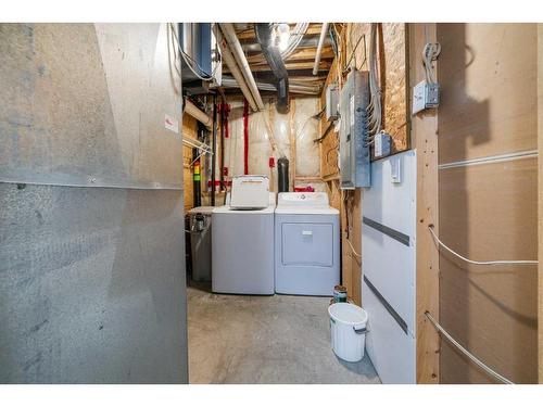 84 Vanson Close, Red Deer, AB - Indoor Photo Showing Laundry Room