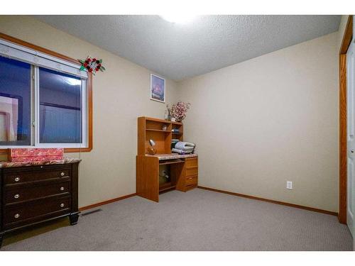 2506 Valleyview Drive, Camrose, AB - Indoor