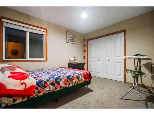 2506 Valleyview Drive, Camrose, AB - Indoor Photo Showing Bedroom