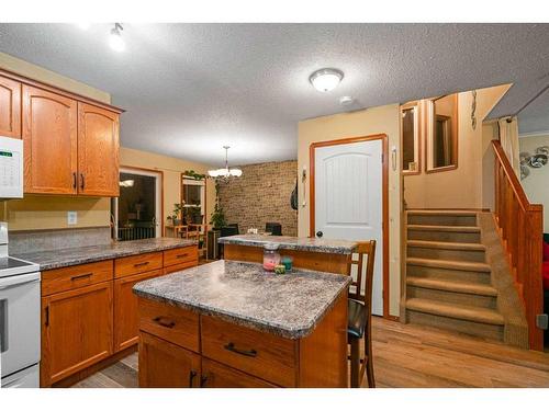 2506 Valleyview Drive, Camrose, AB - Indoor Photo Showing Kitchen