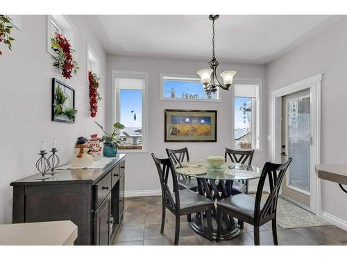 24 Lindsay Crescent, Sylvan Lake, AB - Indoor Photo Showing Dining Room