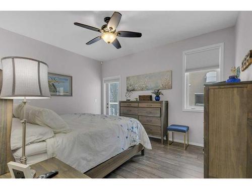 24 Lindsay Crescent, Sylvan Lake, AB - Indoor Photo Showing Bedroom