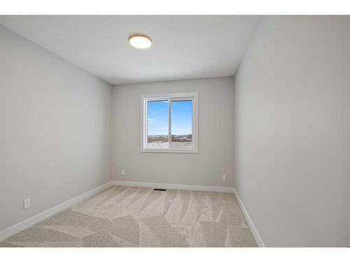 15 Gray Close, Sylvan Lake, AB - Indoor Photo Showing Other Room