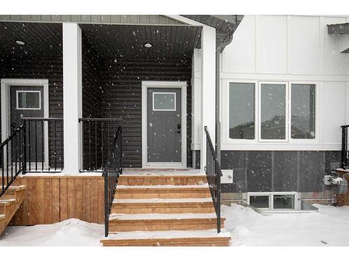 15 Gray Close, Sylvan Lake, AB - Outdoor