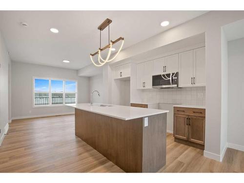 15 Gray Close, Sylvan Lake, AB - Indoor Photo Showing Kitchen