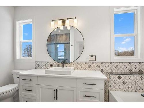 45 Bruhn Bend, Rural Ponoka County, AB - Indoor Photo Showing Bathroom