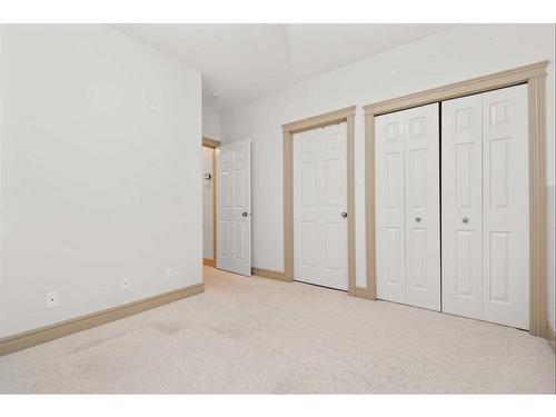 262 Addington Drive, Red Deer, AB - Indoor Photo Showing Other Room