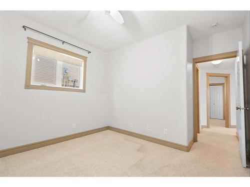 262 Addington Drive, Red Deer, AB - Indoor Photo Showing Other Room