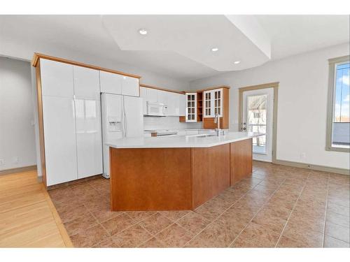 262 Addington Drive, Red Deer, AB - Indoor Photo Showing Kitchen