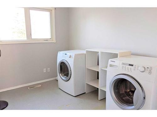 5722 56 Street, Rocky Mountain House, AB - Indoor Photo Showing Laundry Room