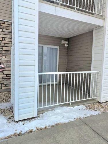 109-3 Broadway Rise, Sylvan Lake, AB - Outdoor With Exterior