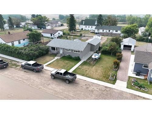 533 2Nd Avenue, Elnora, AB - Outdoor