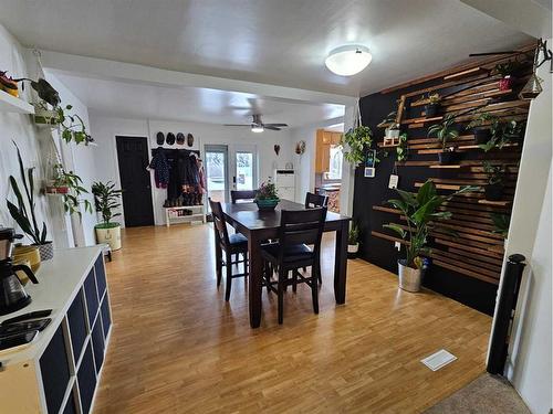 11104 Hwy 599, Rural Paintearth No. 18, County Of, AB - Indoor Photo Showing Dining Room