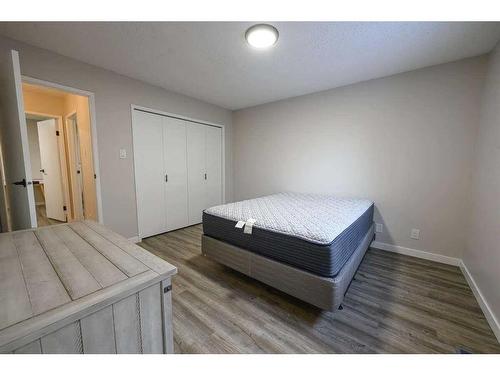 7622 103 Street, Grande Prairie, AB - Indoor Photo Showing Bedroom