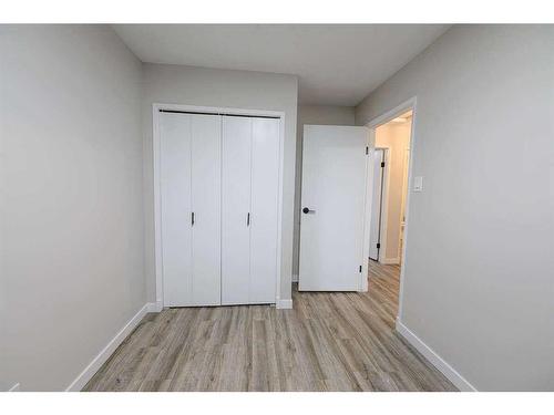 7622 103 Street, Grande Prairie, AB - Indoor Photo Showing Other Room