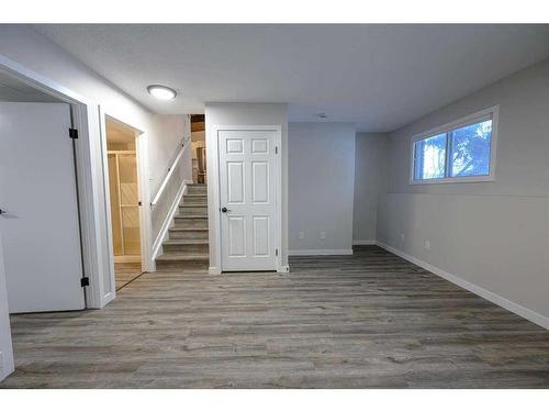 7622 103 Street, Grande Prairie, AB - Indoor Photo Showing Other Room