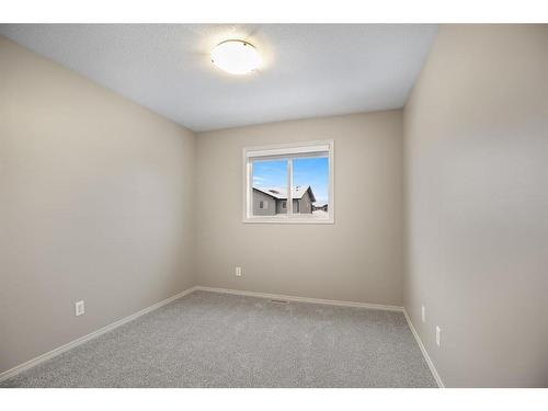 21 Pinetree Close, Blackfalds, AB - Indoor Photo Showing Other Room