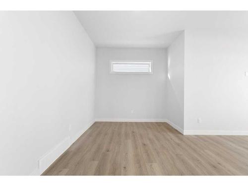 7 Ian Way, Sylvan Lake, AB - Indoor Photo Showing Other Room