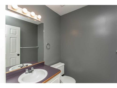 22-6300 Orr Drive, Red Deer, AB - Indoor Photo Showing Bathroom