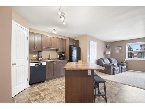 1013-31 Jamieson Avenue, Red Deer, AB - Indoor Photo Showing Kitchen