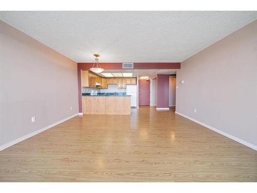 1108-4902 37 Street, Red Deer, AB - Indoor