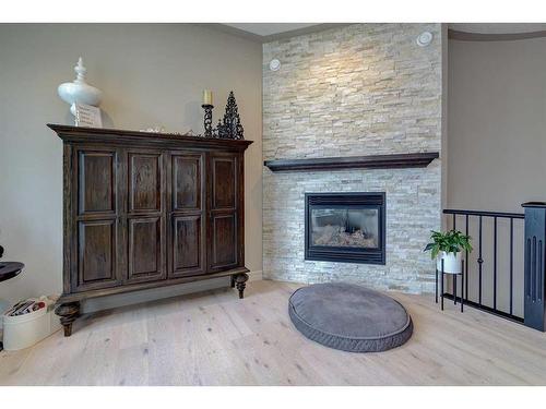 186 Alberts Close, Red Deer, AB - Indoor Photo Showing Living Room With Fireplace