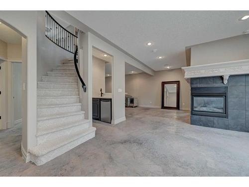 186 Alberts Close, Red Deer, AB - Indoor With Fireplace