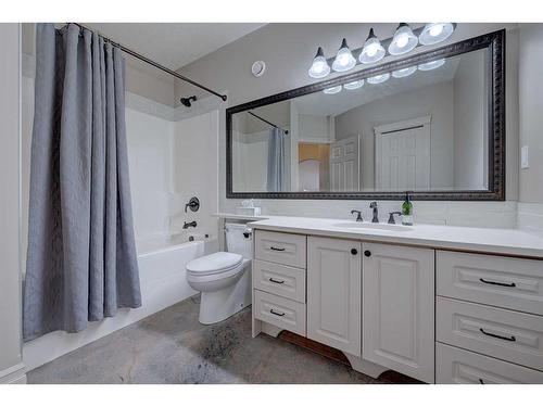 186 Alberts Close, Red Deer, AB - Indoor Photo Showing Bathroom