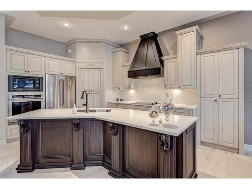 186 Alberts Close, Red Deer, AB - Indoor Photo Showing Kitchen With Upgraded Kitchen