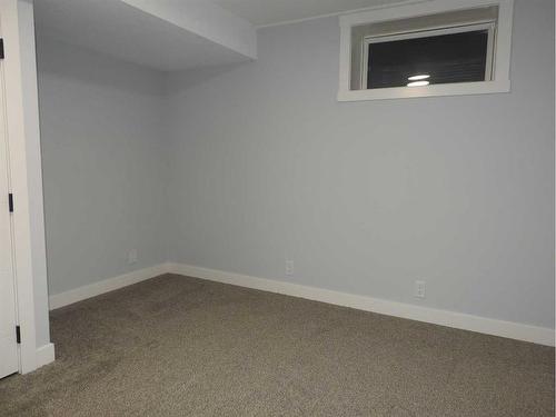 3305 44A Avenue, Red Deer, AB - Indoor Photo Showing Other Room