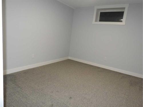 3305 44A Avenue, Red Deer, AB - Indoor Photo Showing Other Room