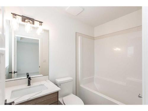 14 Artemis Place, Blackfalds, AB - Indoor Photo Showing Bathroom