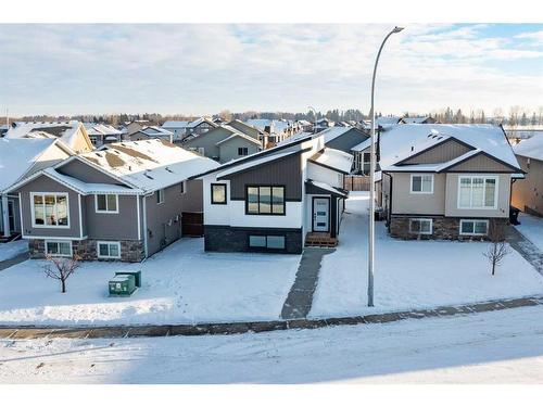 14 Artemis Place, Blackfalds, AB - Outdoor With Facade