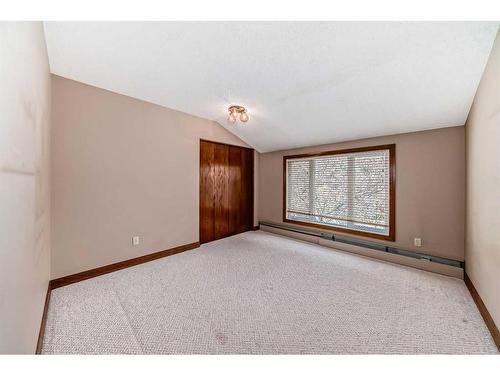 68 Payne Close, Red Deer, AB - Indoor Photo Showing Other Room