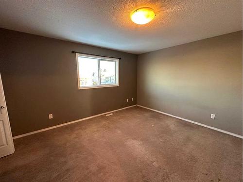 4523 45 Avenue Close, Rocky Mountain House, AB - Indoor Photo Showing Other Room