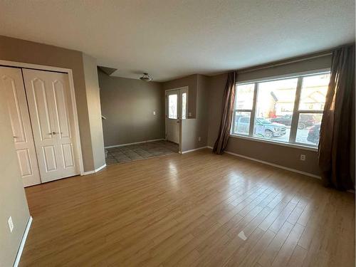 4523 45 Avenue Close, Rocky Mountain House, AB - Indoor