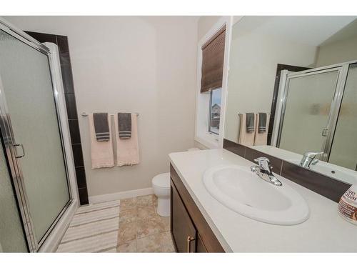 32 Tallman Close, Red Deer, AB - Indoor Photo Showing Bathroom