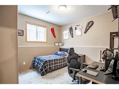 13 Leung Close, Red Deer, AB - Indoor Photo Showing Bedroom