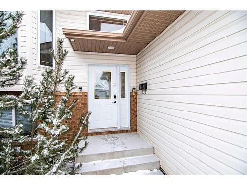 13 Leung Close, Red Deer, AB - Outdoor With Exterior