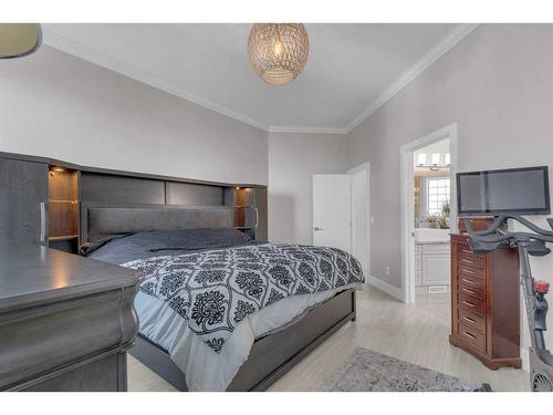 38 Fieldstone, Sylvan Lake, AB - Indoor Photo Showing Bedroom