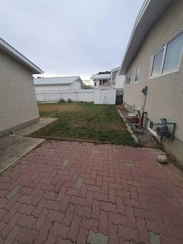 2520 13 Avenue North, Lethbridge, AB - Outdoor