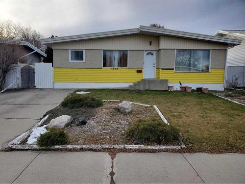 2520 13 Avenue North, Lethbridge, AB - Outdoor