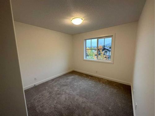 356 Elizabeth Avenue, Nordegg, AB - Indoor Photo Showing Other Room