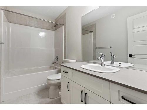 1090 Christie Vista Sw, Edmonton, AB - Indoor Photo Showing Bathroom