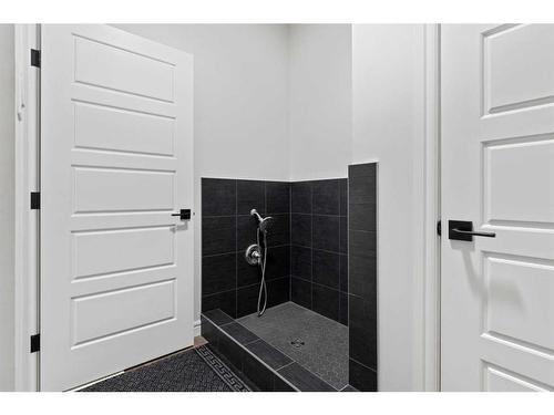 1090 Christie Vista Sw, Edmonton, AB - Indoor Photo Showing Bathroom